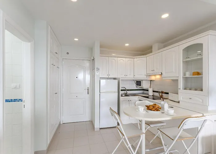 Daire Over The Ocean